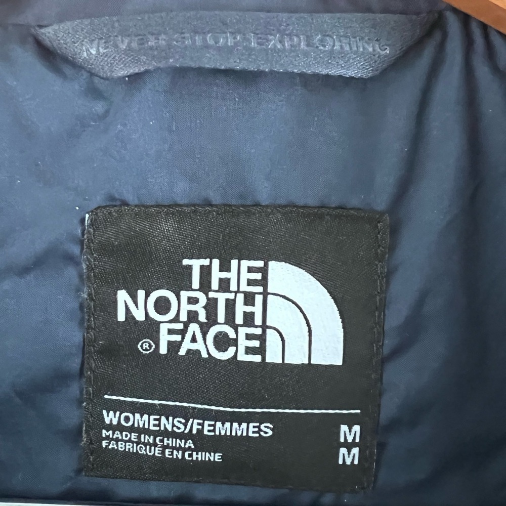 SOLD NWT The North Face Women's Tomales Bay Hooded Rain Jacket - Picture 2 of 10
